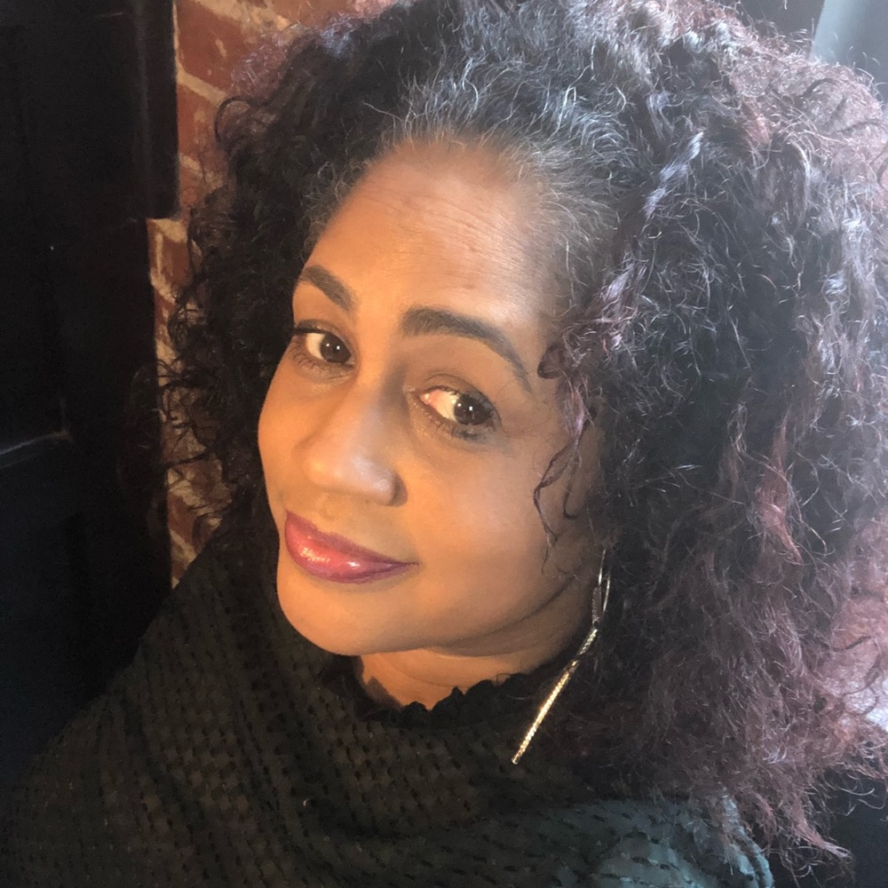 Meet your Posher, Courtney